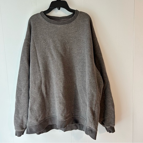Men’s 2XL Columbia gray sweatshirt. Great pre-owned condition. Cozy athletic. - Picture 1 of 9